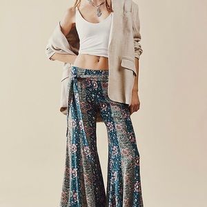 NEW Free People Bali Sultry Boho Flare Pants sz Small